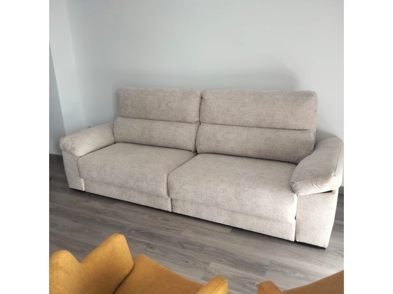 Foto de cliente: Sofá KORDA de asientos y brazos deslizantes